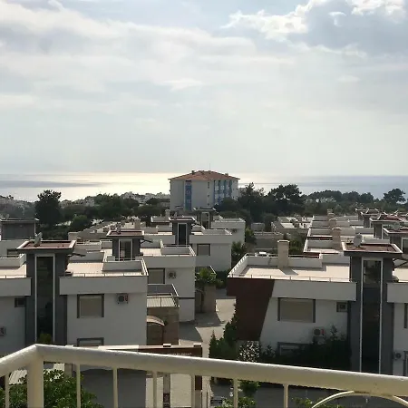 Suer فندق كوشاداسيه